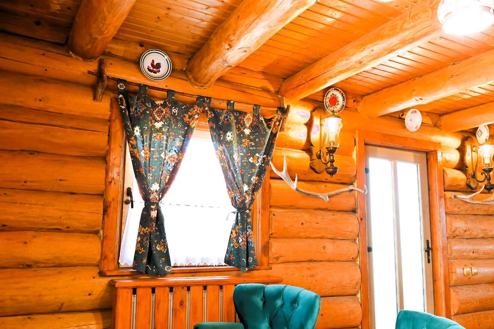 Villa Casa De Lemn Rîşnov Exterior foto